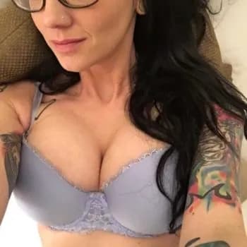 Profil de Malika, 27 ans, Rencontre Lesbienne à Hersberg (Bâle-Campagne)