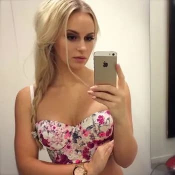 Profil de Ashley, 18 ans, Rencontre Lesbienne à Les Haudères (Valais)