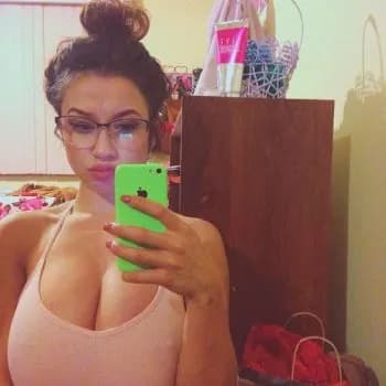 Profil de Cassiopée, 33 ans, Rencontre Lesbienne à Corsier-sur-Vevey (Vaud)