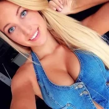 Profil de Djena, 24 ans, Rencontre Lesbienne à Rossinière (Vaud)