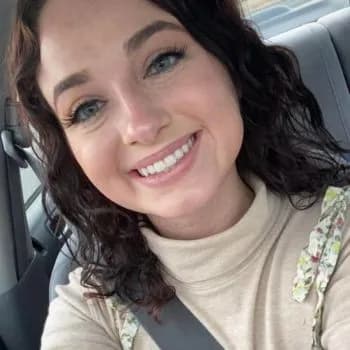 Profil de Madi, 19 ans, Rencontre Lesbienne à Chêne-Bougeries (Genève)