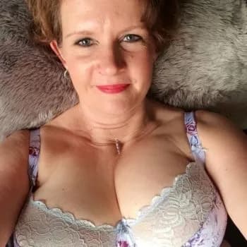 Profil de Mariam, 33 ans, Rencontre Lesbienne à Cormagens (Fribourg)
