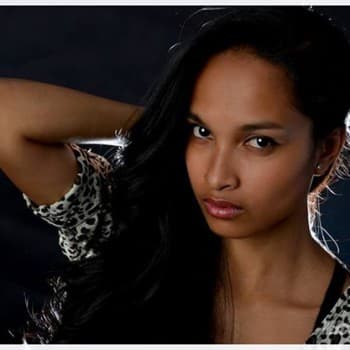 Ruth Rencontre lesbienne St. Moritz