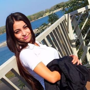 Gianna Rencontre lesbienne Wikon