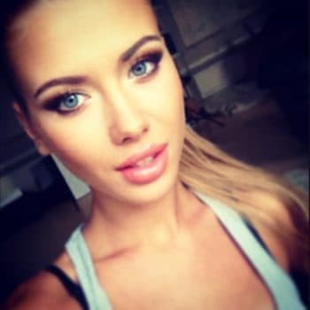 Elissa Rencontre lesbienne Laura