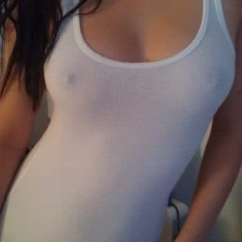 Hannah Rencontre lesbienne Rafz