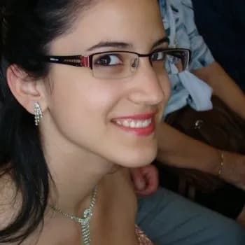 Kira - Rencontre Lesbienne à Arolla Profil de Kira, 24 ans, Rencontre Lesbienne à Arolla (Valais)