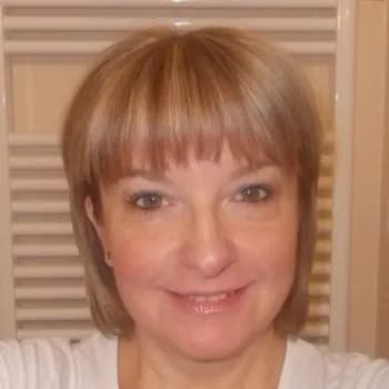 Céline - Rencontre Lesbienne à Tannay Profil de Céline, 20 ans, Rencontre Lesbienne à Tannay (Vaud)