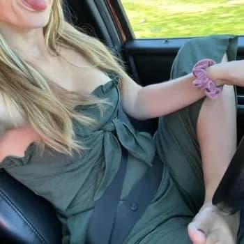 Valentina - Rencontre Lesbienne à Obstalden Profil de Valentina, 28 ans, Rencontre Lesbienne à Obstalden (Glaris)