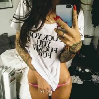 Shelby - Rencontre Lesbienne à Perly Profil de Shelby, 31 ans, Rencontre Lesbienne à Perly (Genève)