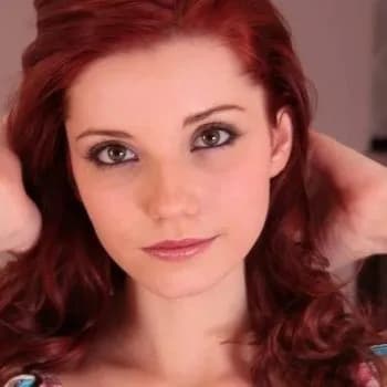 Leia - Rencontre Lesbienne à Ausserbinn Profil de Leia, 19 ans, Rencontre Lesbienne à Ausserbinn (Valais)