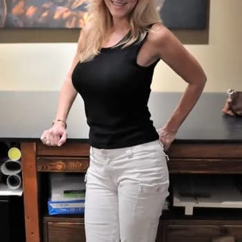 Livia - Rencontre Lesbienne à Vercorin Profil de Livia, 31 ans, Rencontre Lesbienne à Vercorin (Valais)