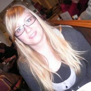 Rosie - Rencontre Lesbienne à Riedstätt Profil de Rosie, 28 ans, Rencontre Lesbienne à Riedstätt (Berne)