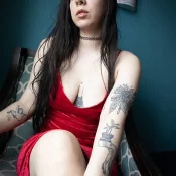 Camille - Rencontre Lesbienne à Steinhaus Profil de Camille, 24 ans, Rencontre Lesbienne à Steinhaus (Valais)