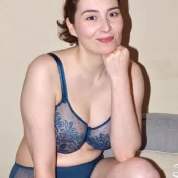 Syrine - Rencontre Lesbienne à Stäfa Profil de Syrine, 32 ans, Rencontre Lesbienne à Stäfa (Zurich)
