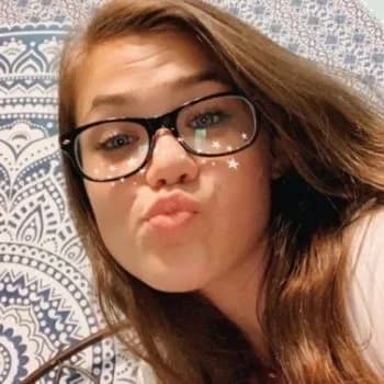 Gloria - Rencontre Lesbienne à Euseigne Profil de Gloria, 33 ans, Rencontre Lesbienne à Euseigne (Valais)