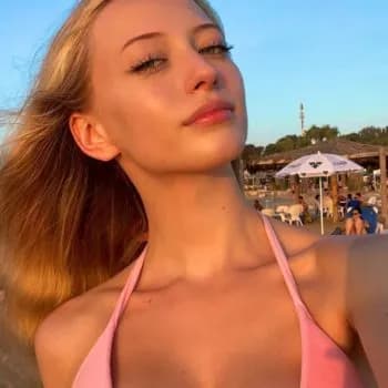 Alice - Rencontre Lesbienne à Eisten Profil de Alice, 23 ans, Rencontre Lesbienne à Eisten (Valais)