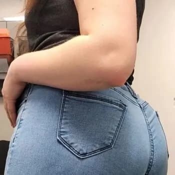 Zainab - Rencontre Lesbienne à Gysenstein Profil de Zainab, 33 ans, Rencontre Lesbienne à Gysenstein (Berne)