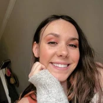 Amélie - Rencontre Lesbienne à Naters Profil de Amélie, 18 ans, Rencontre Lesbienne à Naters (Valais)