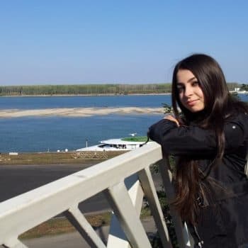 Ema Rencontre lesbienne Castiel